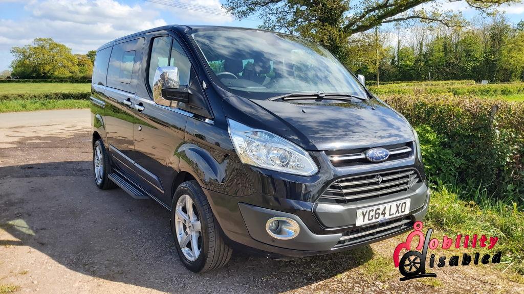Ford Transit Custom 2.2 300 TDCi Trend Minibus Double Cab 5dr Diesel Manual L1 Euro 5 (s/s) (100 ps)
