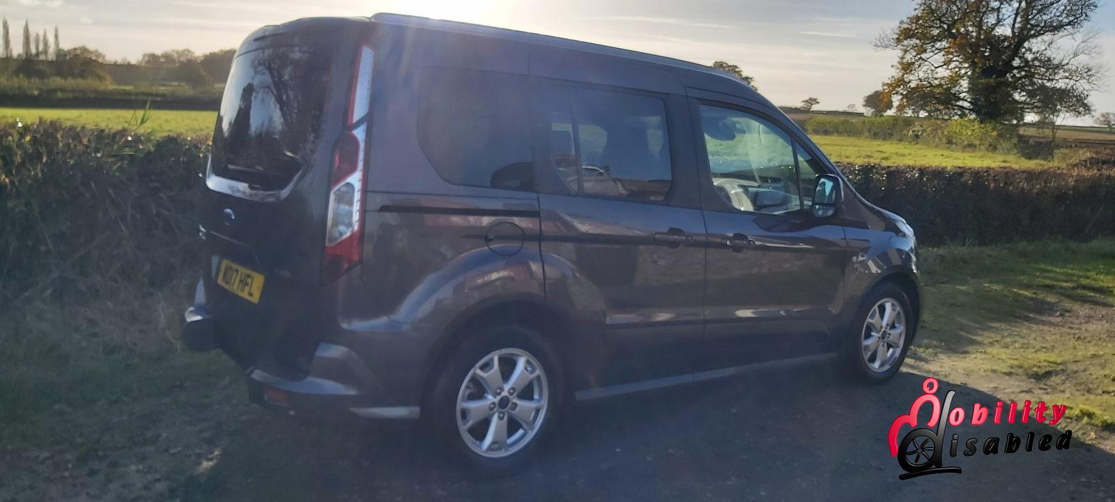 Ford Tourneo Connect 1.5 TDCi Titanium MPV 5dr Diesel Manual Euro 6 (100 ps)