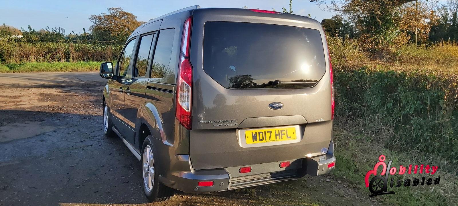 Ford Tourneo Connect 1.5 TDCi Titanium MPV 5dr Diesel Manual Euro 6 (100 ps)