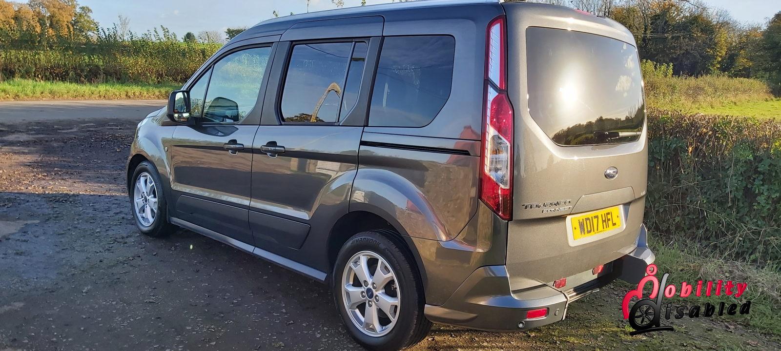 Ford Tourneo Connect 1.5 TDCi Titanium MPV 5dr Diesel Manual Euro 6 (100 ps)